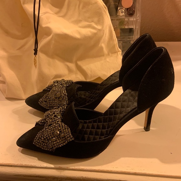 TORY BURCH Esme Pumps in size 7. Color is black. - Picture 3 of 5